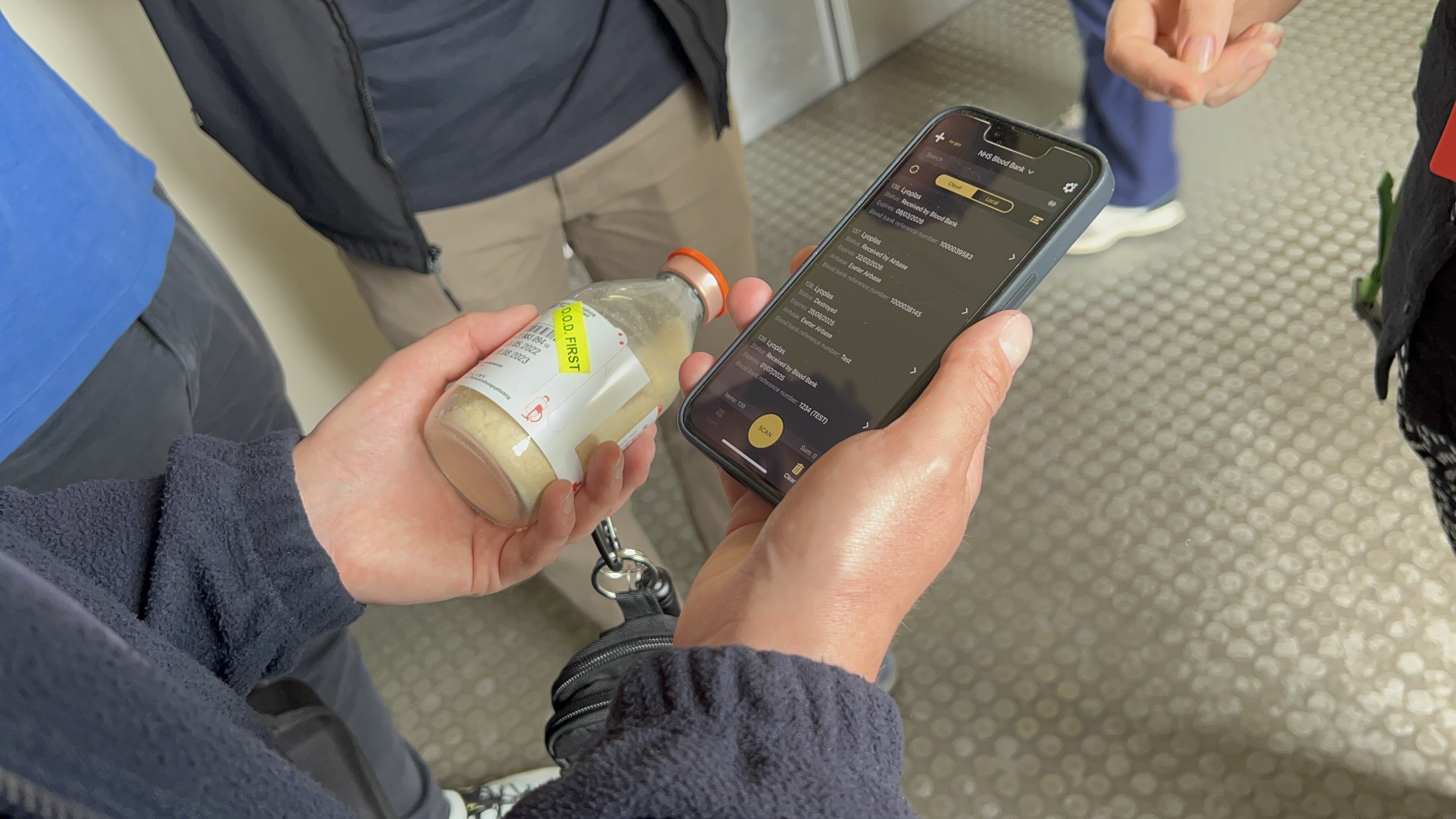 Critical care teams scan Lyoplas at every stage, ensuring complete visibility when they need it.