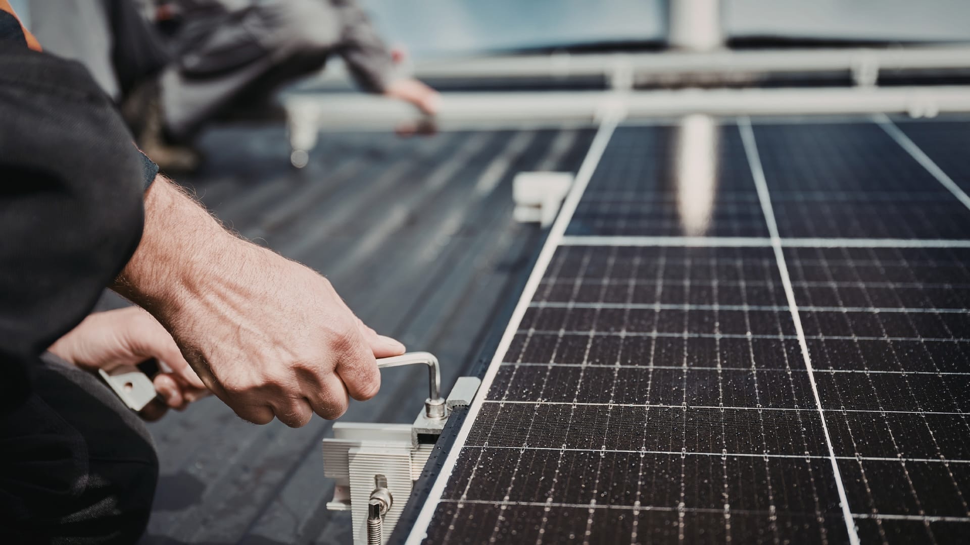 SDI Services use Orca Scan to track solar panel deliveries